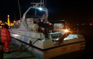 Camionista albanese ferito alla testa salvato dalla Guardia Costiera