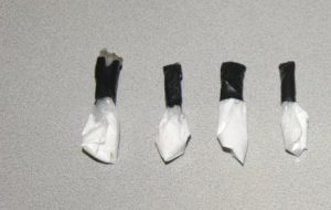 Resta muto al controllo dei Carabinieri: in bocca aveva quattro birillini di cocaina