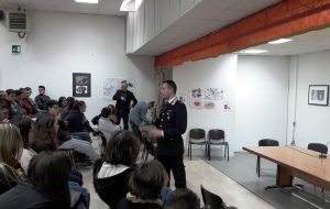 I Carabinieri incontrano gli studenti di San Pietro e Carovigno