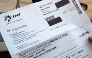 Adoc: “possibile rincaro di 5 euro ad utenza per compensare i rimborsi alle società elettriche”