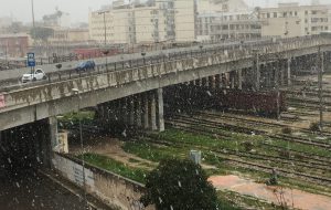 Neve in tutta la provincia di Brindisi: dalle 13.10 grossi fiocchi anche sul capoluogo