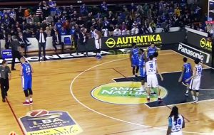 Happy Casa Brindisi incolore: Brescia si impone per 74-60