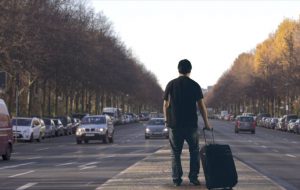 Emigra al nord per lavoro e “dimentica” moglie e 4 figli: denunciato per violazione dell’obbligo di assistenza famigliare
