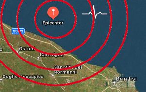 Terremoto, la paura corre su Facebook: “sono stati secondi terrificanti”
