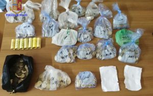 Svaligia la cassa Farmacia in cui fa le pulizie: arrestata