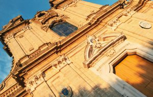 Sabato 23 ad Oria “Secoli di storia negli stemmi”