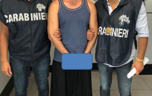 Uccise connazionale con un cacciavite: 39enne albanese estradato dalla Spagna