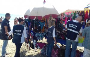 Spiagge sicure-Estate 2018: impegno comune per contrastare l’abusivismo commerciale sulle spiagge