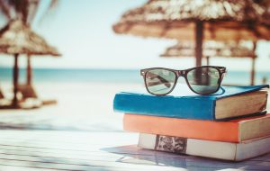 Un mare di libri sotto l’ombrellone dei lidi di Brindisi e provincia