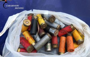 Scoperte e sequestrate 22 cartucce calibro 12 in contrada Restinco