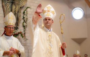 Il Vescovo più giovane del mondo conclude i festeggiamenti parrocchiali per San Lorenzo da Brindisi
