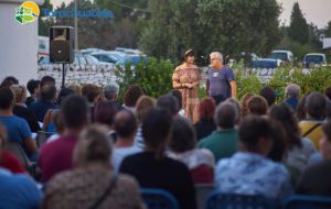 “La luna e i falò”: il meraviglioso viaggio nella memoria dei contadini di Torre Guaceto