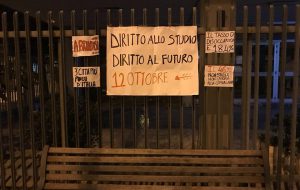 Si apre l’anno scolastico, UDS: “serve una scossa”