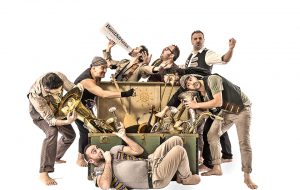 Stasera parte da Francavilla Fontana l’Odissea della Bandadriatica