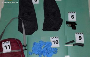 Rapina a mano armata al distributore di carburante: arrestato 20enne