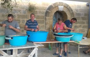 Villaggio Pescatori: angoli di tradizione che diventano folkrore. Di Giulia Cesaria