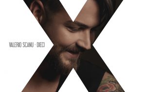 Valerio Scanu presenta DIECI a CiccioRiccio e festeggia il decimo anniversario di carriera