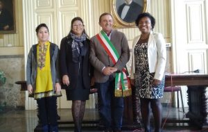 Il sindaco Coppola conferisce la cittadinanza italiana a sei stranieri residenti a Ostuni