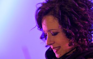 Musiche dal Mondo: al Verdi di Brindisi la straordinaria voce di Antonella Ruggiero