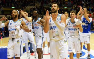 Un Brindisi al 2018! Happy Casa domina e vince a Trieste: 71-92