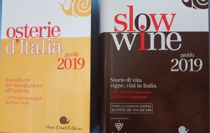 Al castello di Carovigno si presentano le guide Slow Food “Osterie d’Italia” e “Slow Wine”.