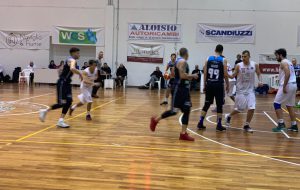 Dinamo bella a metà, Monopoli ringrazia e porta a casa i due punti
