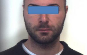 Nasconde pistola tra gli attrezzi agricoli: arrestato