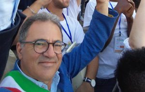 L’estate sta finendo. Di Pompeo Molfetta