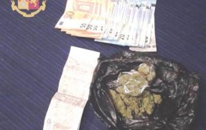 A bordo dell’intercity Milano-Taranto con la marijuana: arrestato giovane brindisino