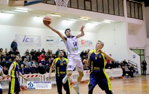 Il cuore non basta: una sfortunata Dinamo sfiora la vittoria contro la capolista Taranto