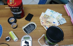 Fu beccato con 5 grammi di cocaina: arrestato spacciatore