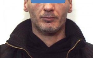 Incastrato dall’esame del DNA: in carcere rapinatore seriale di supermarket