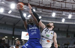 Una Happy Casa Brindisi decimata lotta a Brescia per 40 minuti ma crolla all’overtime