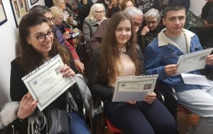 L’Associazione Jonathan consegna tre Assegni di Studio agli studenti dell’Istituto Majorana di Brindisi