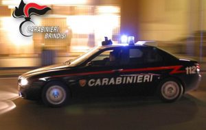 Passamontagna e coltelli per rubare €.150,00 e 34 pacchetti di sigaretta: arrestati due cegliesi