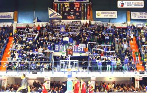 La Curva Sud Brindisi Basket sulla decisione della FIP di far eseguire l’inno di Francia