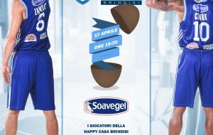 Happy Easter Happy Casa: mercoledì sera la squadra consegna le uova di Pasqua