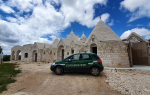 Sequestrati trulli abusivi