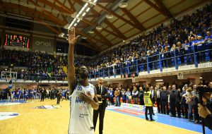 Happy Casa getta il cuore oltre l’ostacolo ma Sassari chiude la serie sul 3-0
