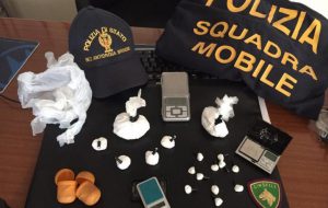 Droga nell’autofficina: arrestato 35enne
