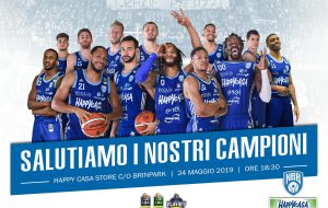 New Basket Brindisi: oggi pomeriggio la squadra saluta i tifosi all’Happy Casa Store