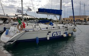 Una barca confiscata alla criminalità diventa simbolo della vela solidale