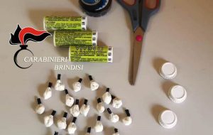 Beccato con 22 dosi di coca: in manetta 47enne