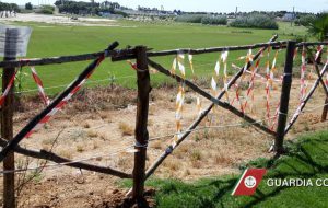 Bagnanti violano i sigilli nell’area sequestrata di Apani: interviene la Guardia Costiera