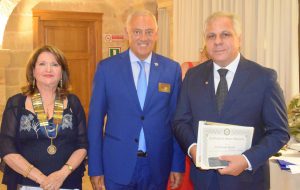 Rotary Club Brindisi Valesio: Franco Lisco passa il martelletto a Silvana Libardo