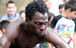 Teatro Madre: il secondo appuntamento è con Thioro, il cappuccetto rosso senegalese