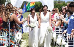 Si è svolto ieri presso Masseria Caselli il primo matrimonio tra donne del Comune di Carovigno.
