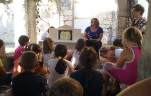 Martedì 20 agosto l’ultimo appuntamento di “Favole in Giardino – I Racconti della Città Bianca”