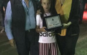 L’Amministrazione comunale dii Mesagne premia la piccola Ludovica Casalino al Circolo Tennis
