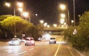 Ieri sera l’inaugurazione dell’impianto di illuminazione, stanotte il furto dei cavi: sulla Pittachi torna il buio. “Non ci faremo intimidire”